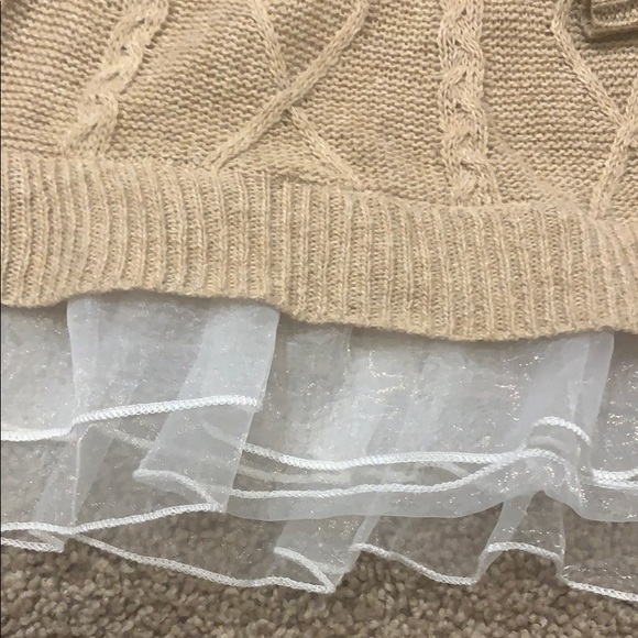 Cable sweater w/ tulle fringe - Picture 2 of 3